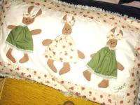 cuscino appliqué tris coniglietti
