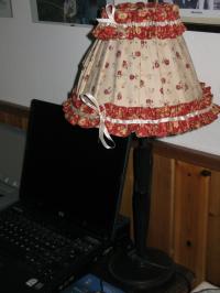 copri lampada in tessuto ricamato