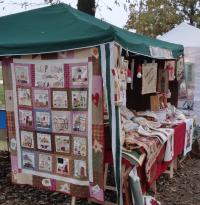 bancarella di Natale coperta patchwork